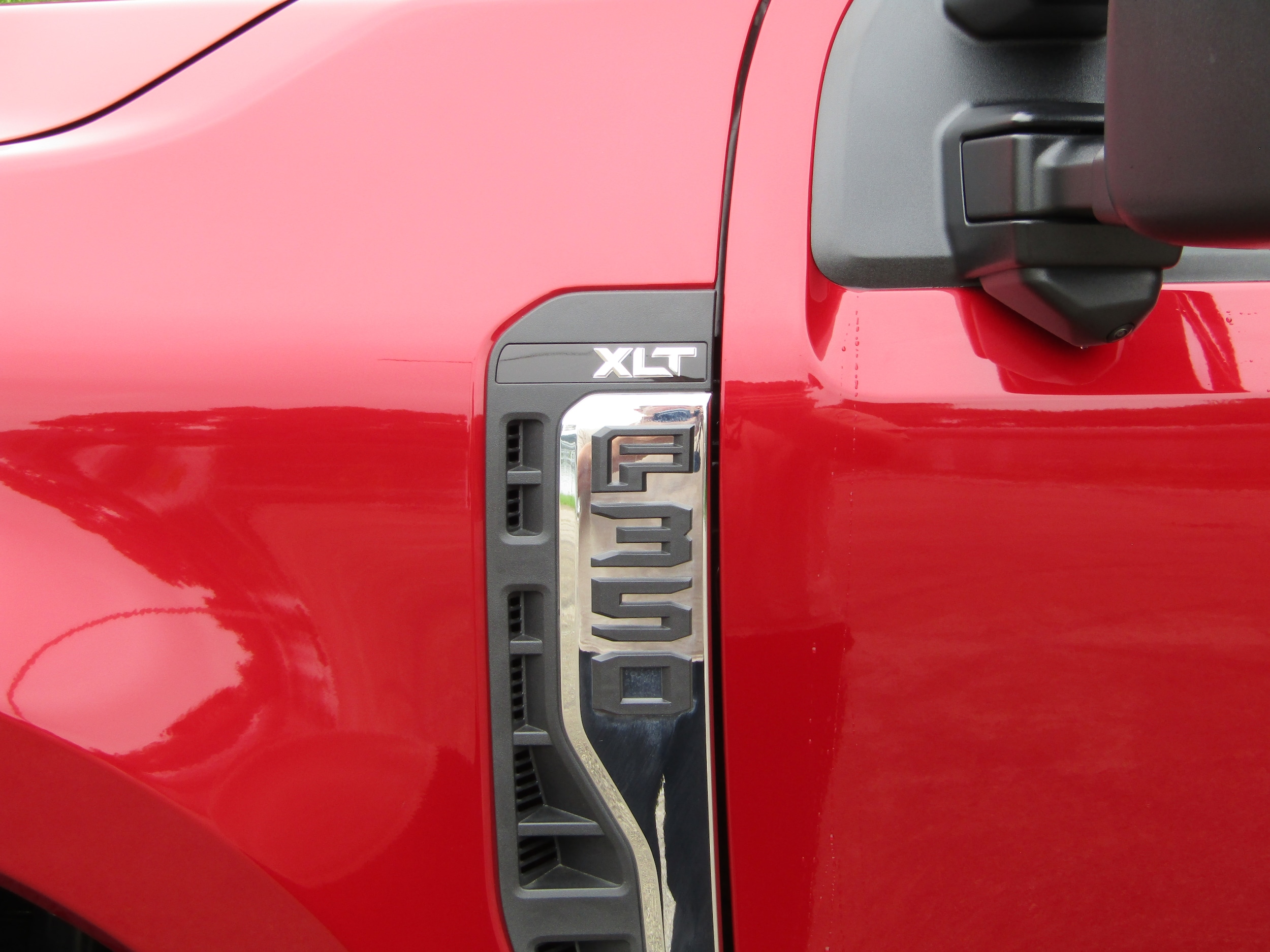 2026 Ford F-350 Super Duty XLT - Photo 10