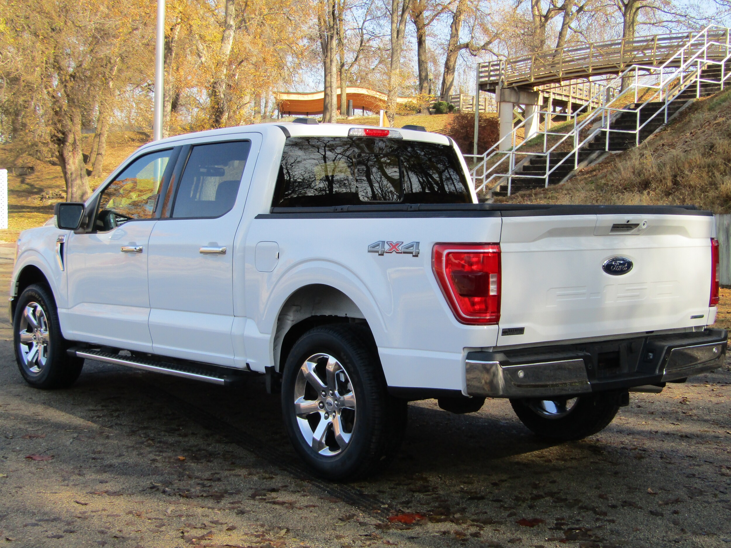 2022 Ford F-150 XLT photo 2