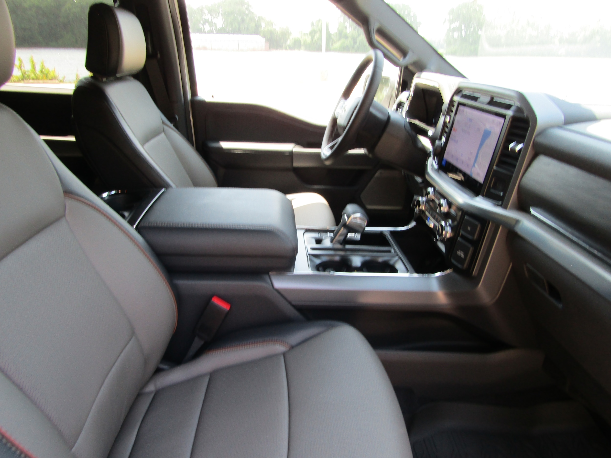 2026 Ford F-150 Lariat - Photo 18
