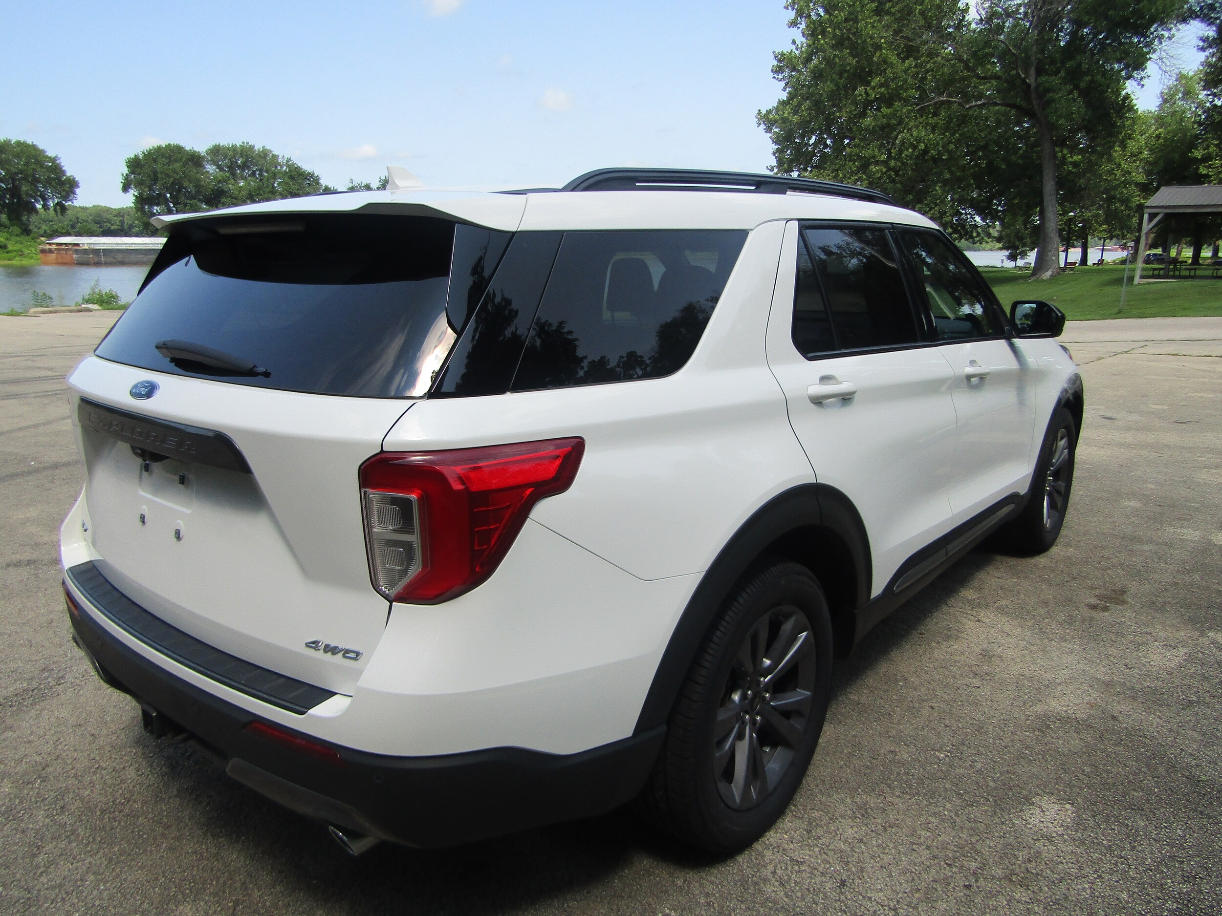 2022 Ford Explorer XLT photo 4