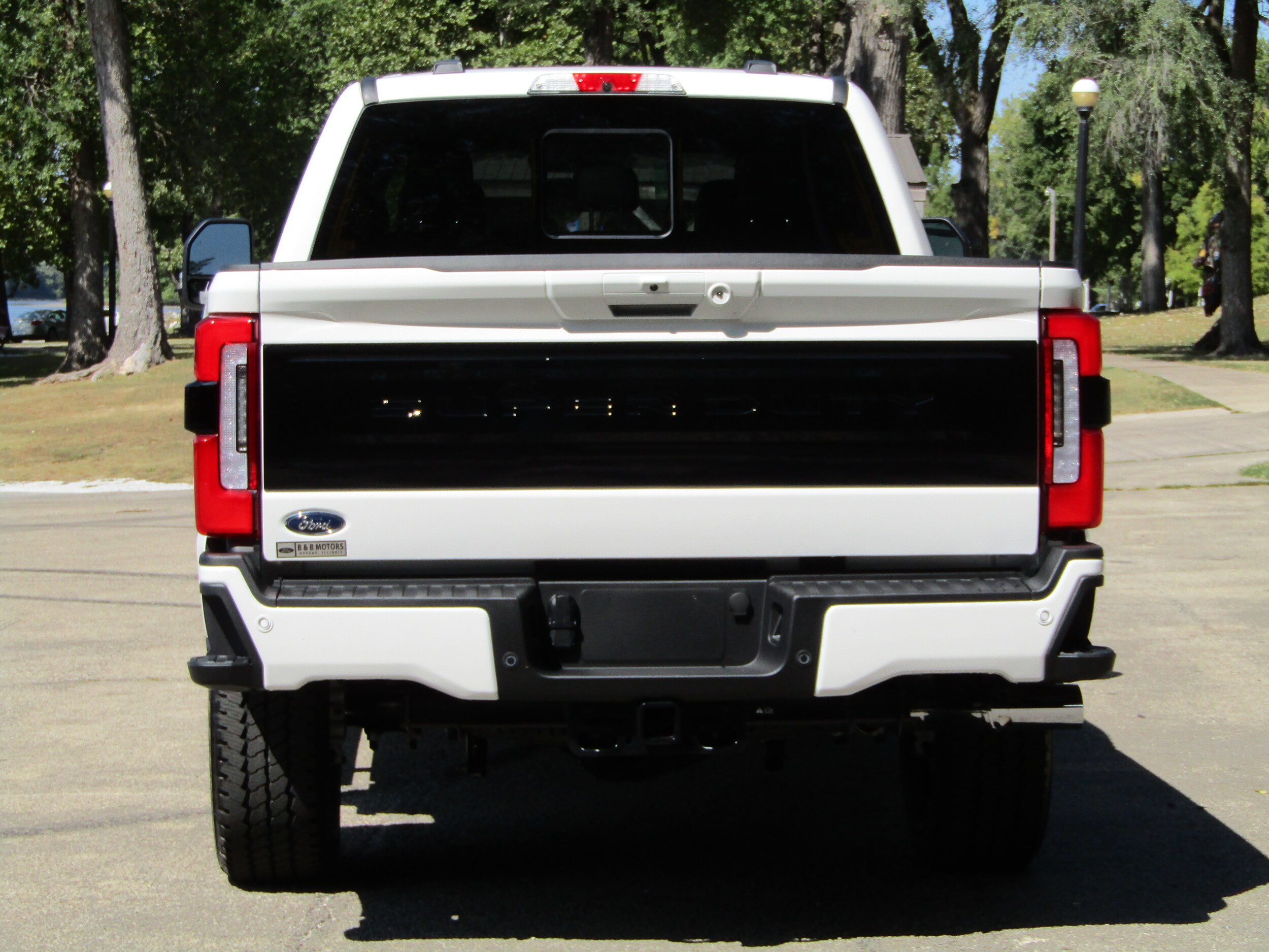 2026 Ford F-350 Platinum photo 3