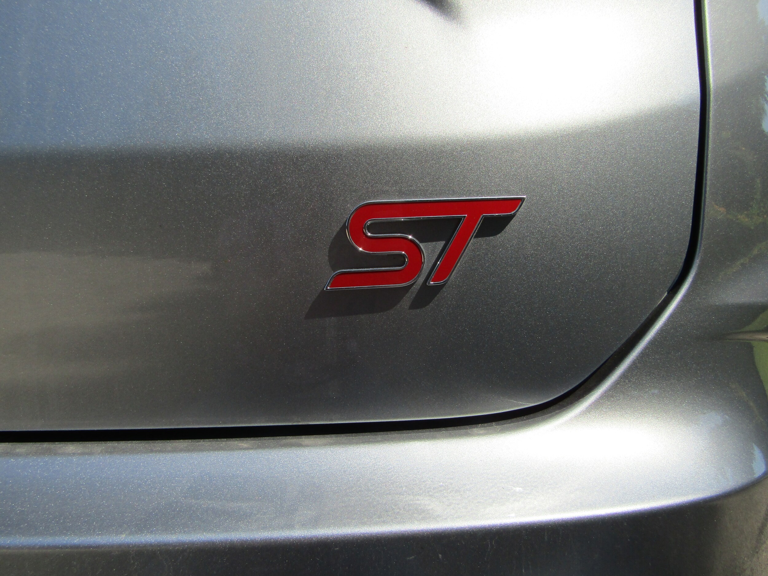 2022 Ford Edge ST photo 4