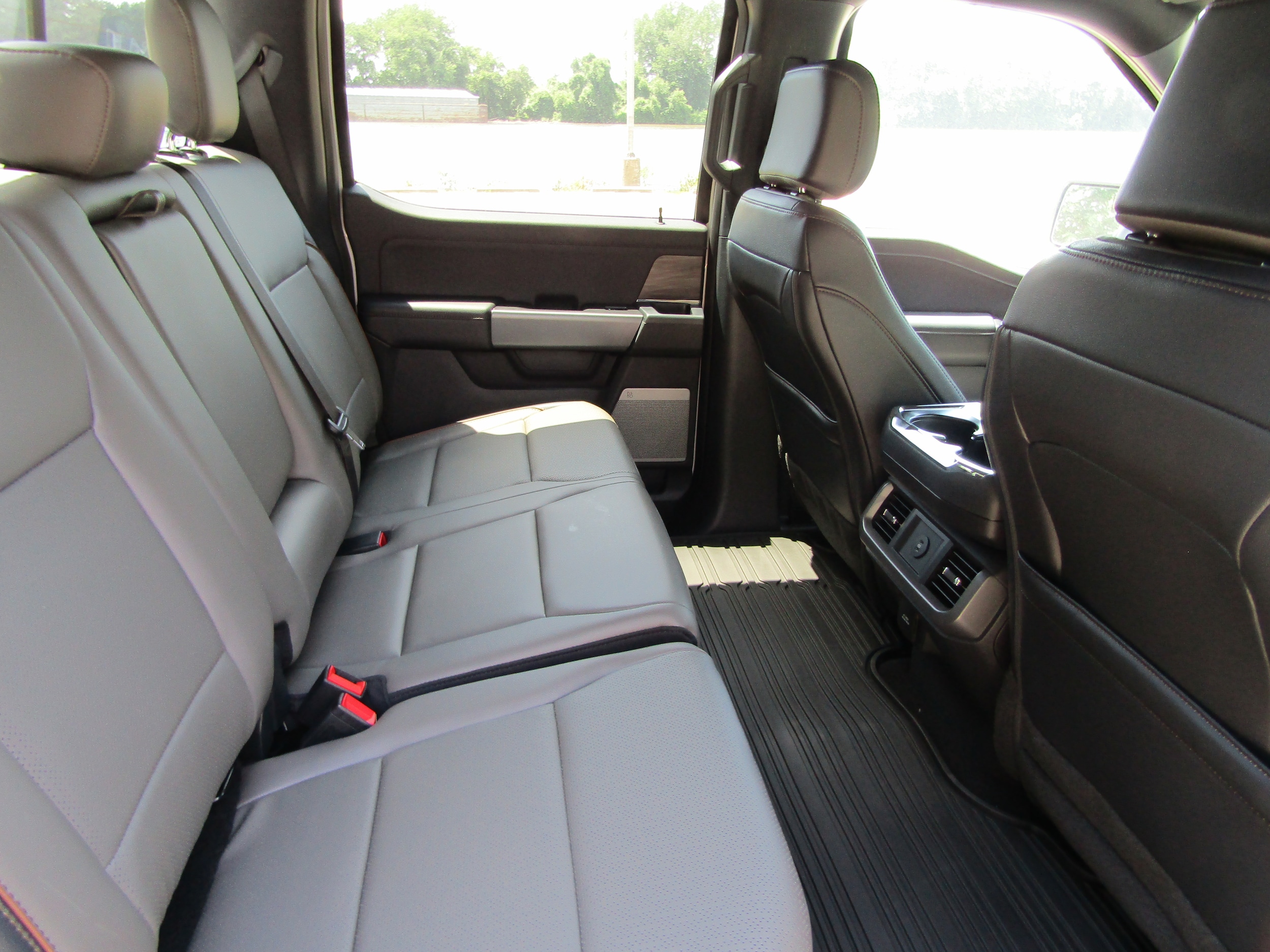 2026 Ford F-150 Lariat - Photo 16