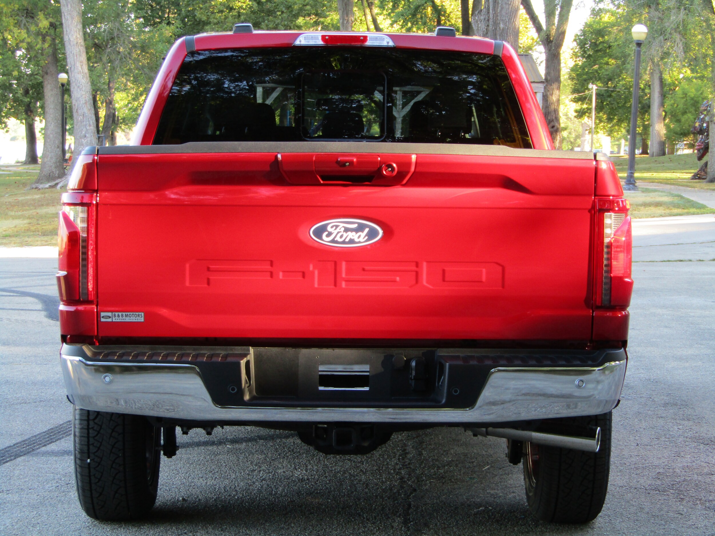 2025 Ford F-150 XLT photo 3