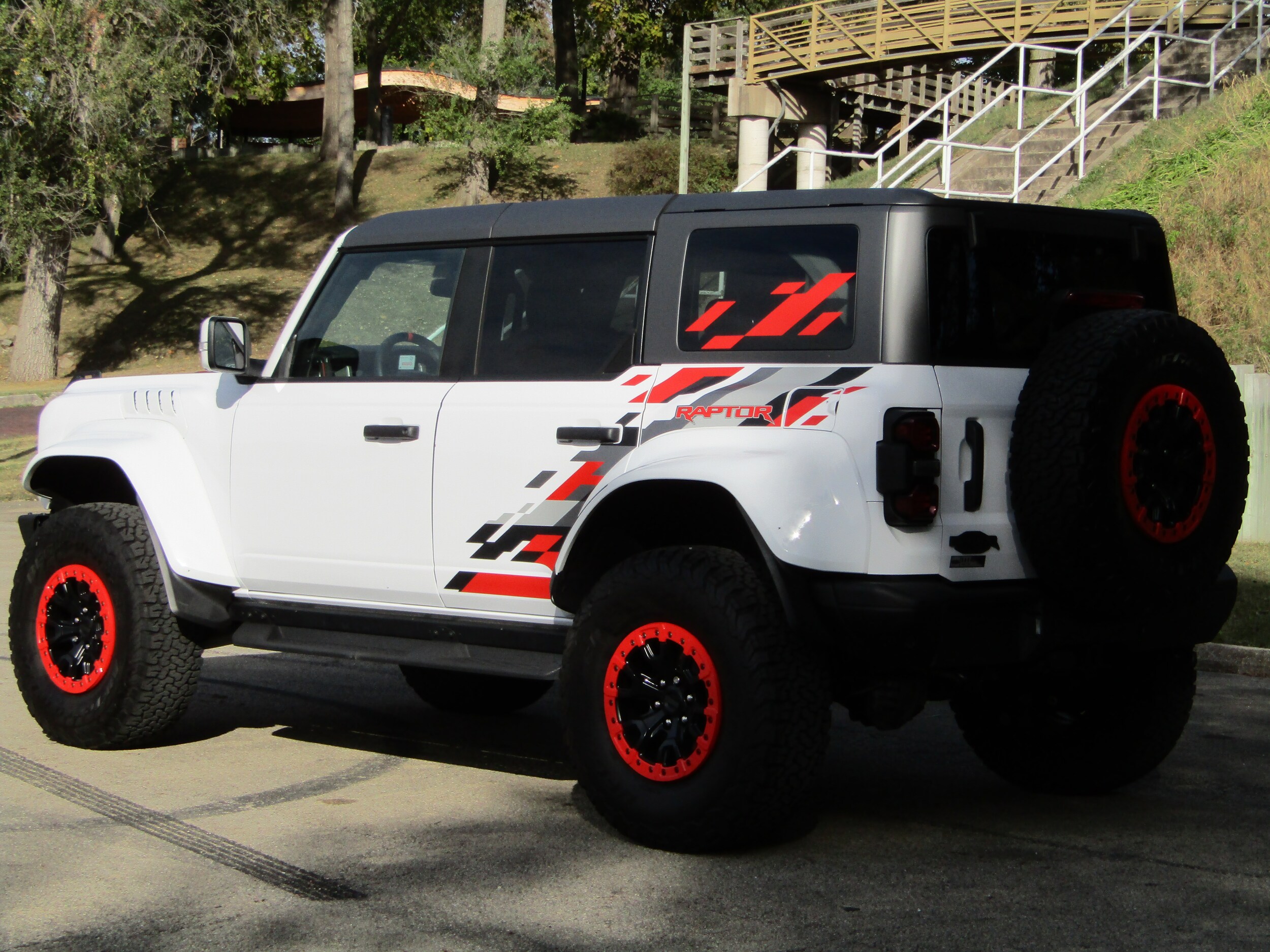 2024 Ford Bronco Raptor photo 2