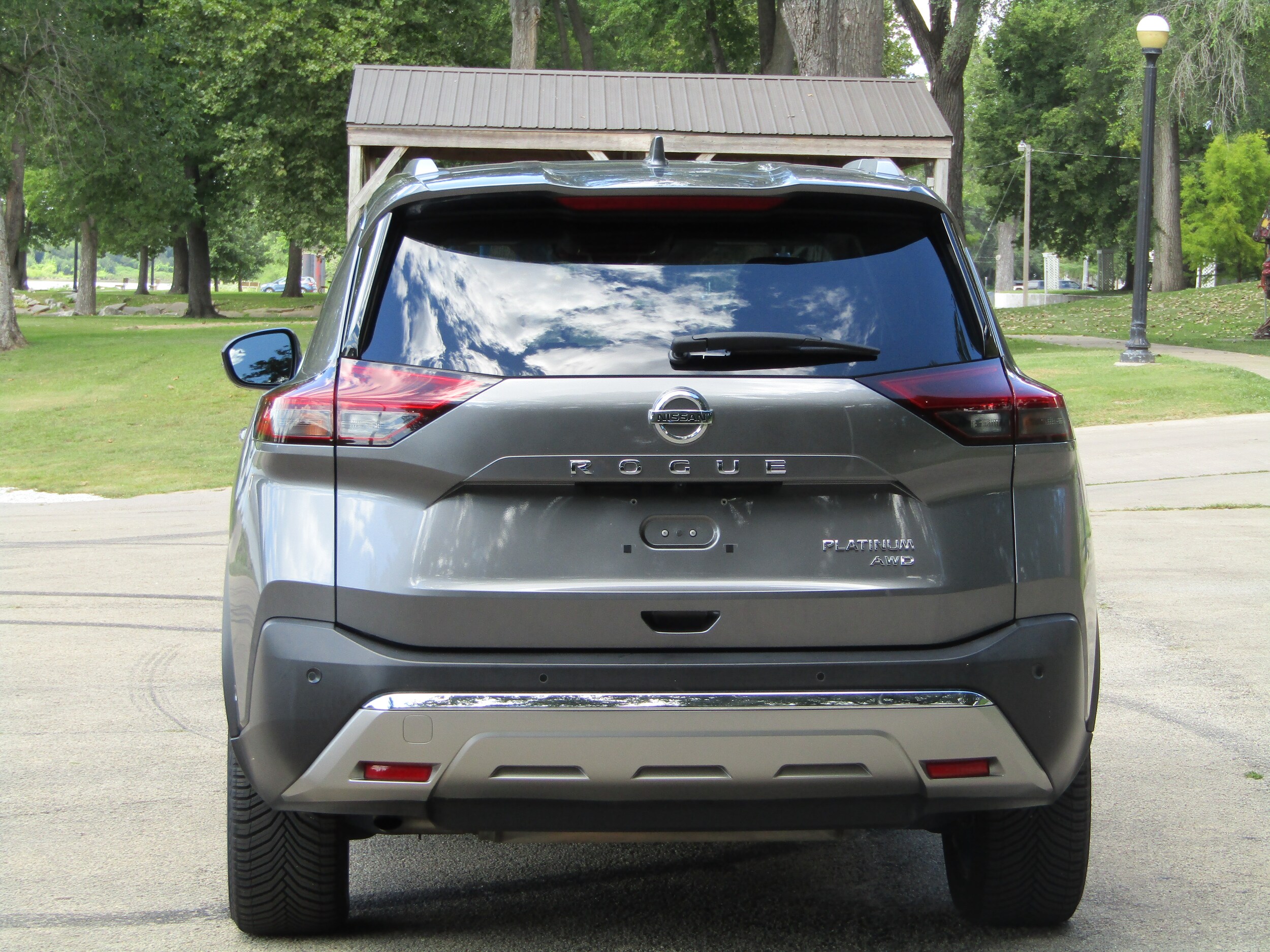 2021 Nissan Rogue AWD Platinum photo 3