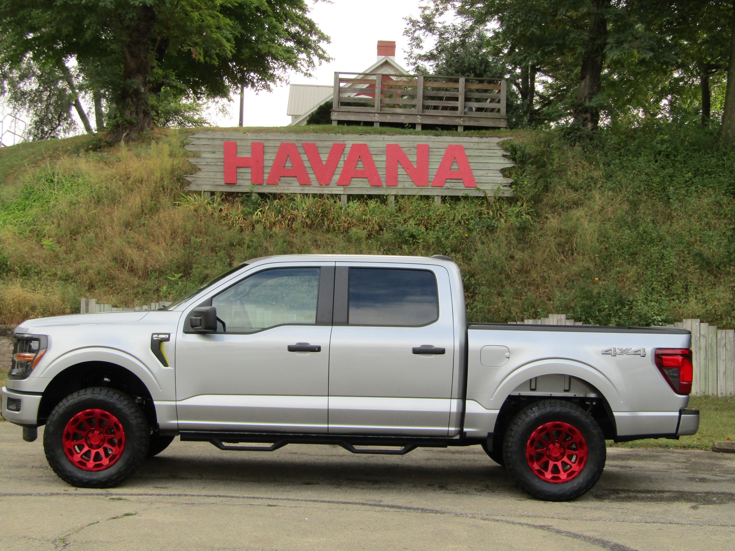 2025 Ford F-150 STX's photo