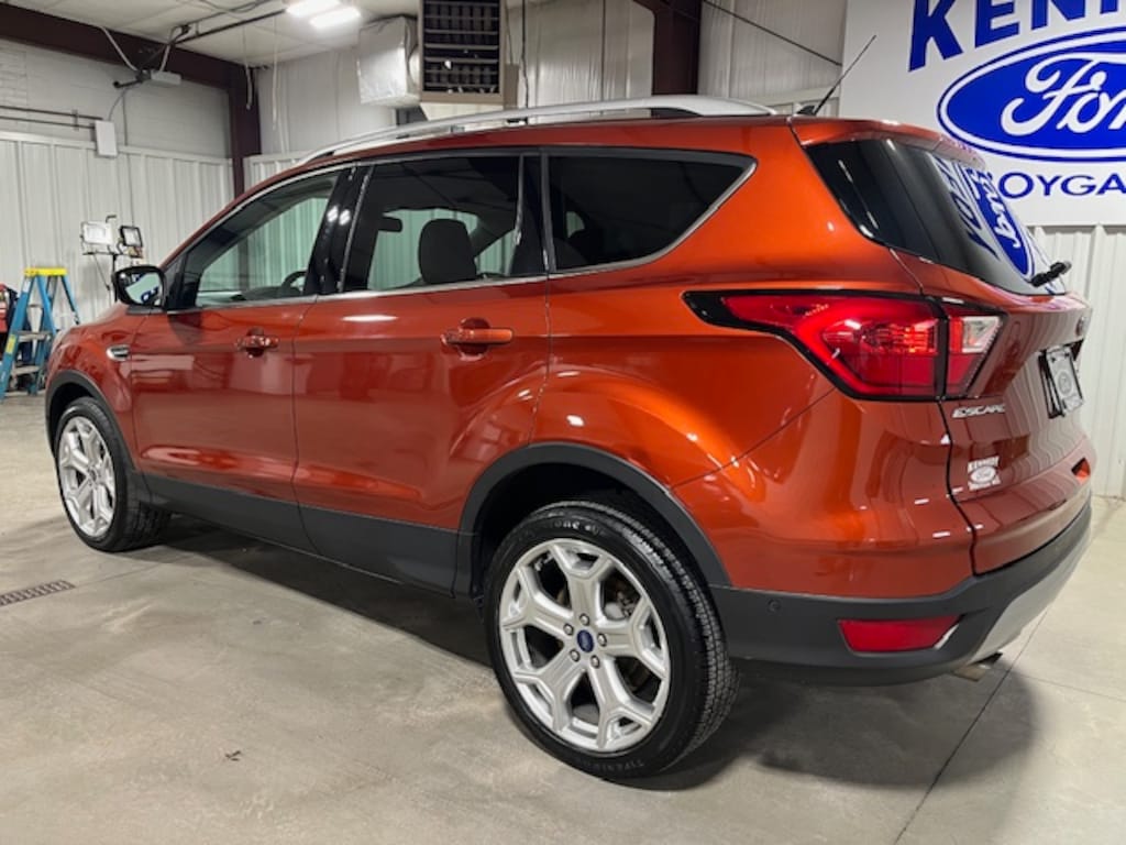 Used 2019 Ford Escape Titanium 4WD WAGON