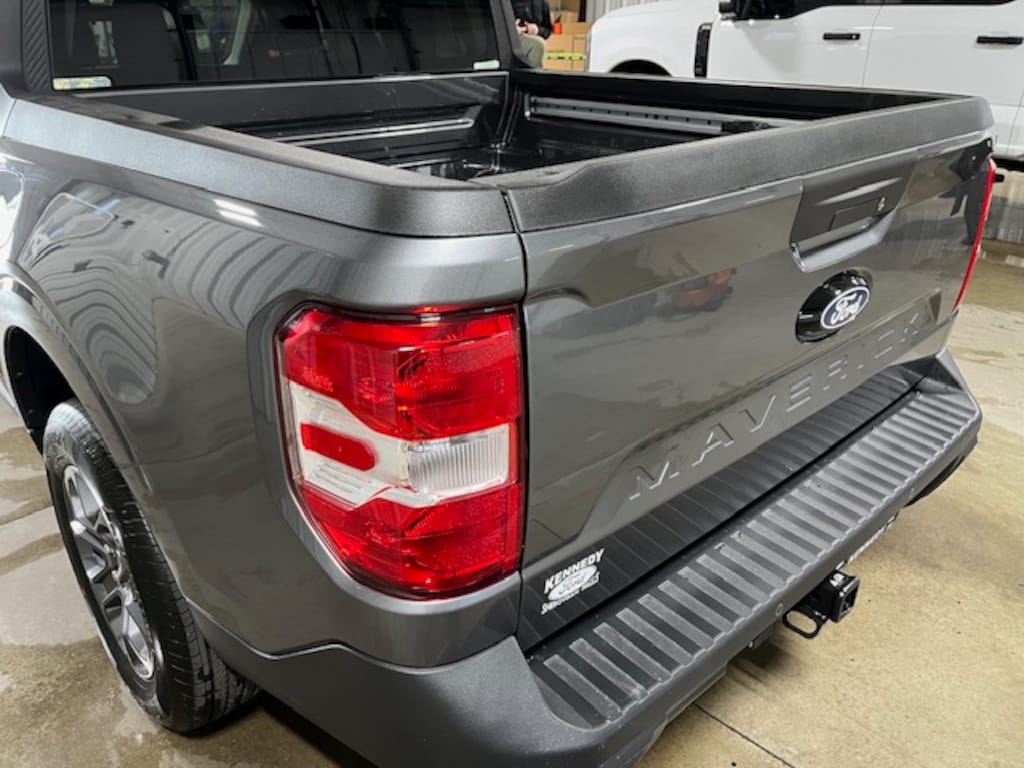 New 2025 Ford Maverick XLT FWD PICKUP