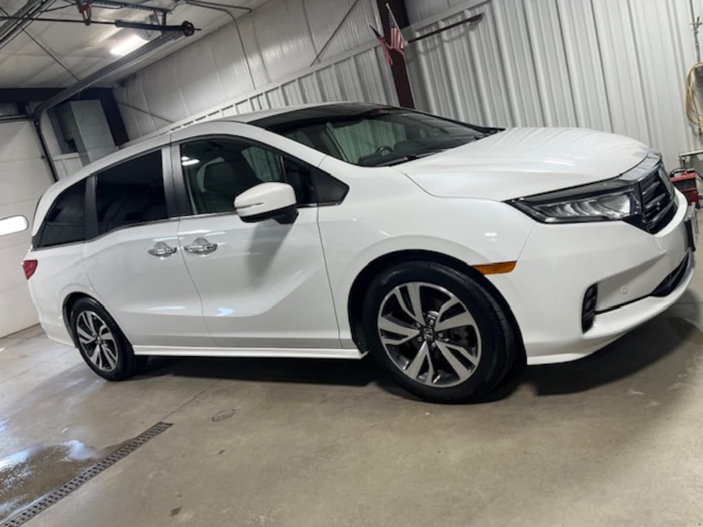 Used 2021 Honda Odyssey Touring VAN PASSENGE