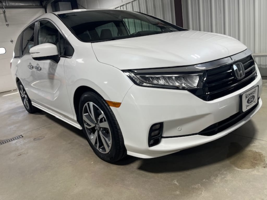 Used 2021 Honda Odyssey Touring VAN PASSENGE