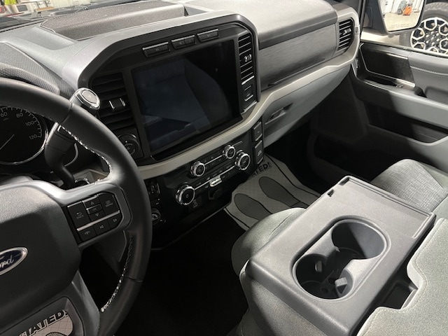 2023 Ford F-150 XLT - Photo 18