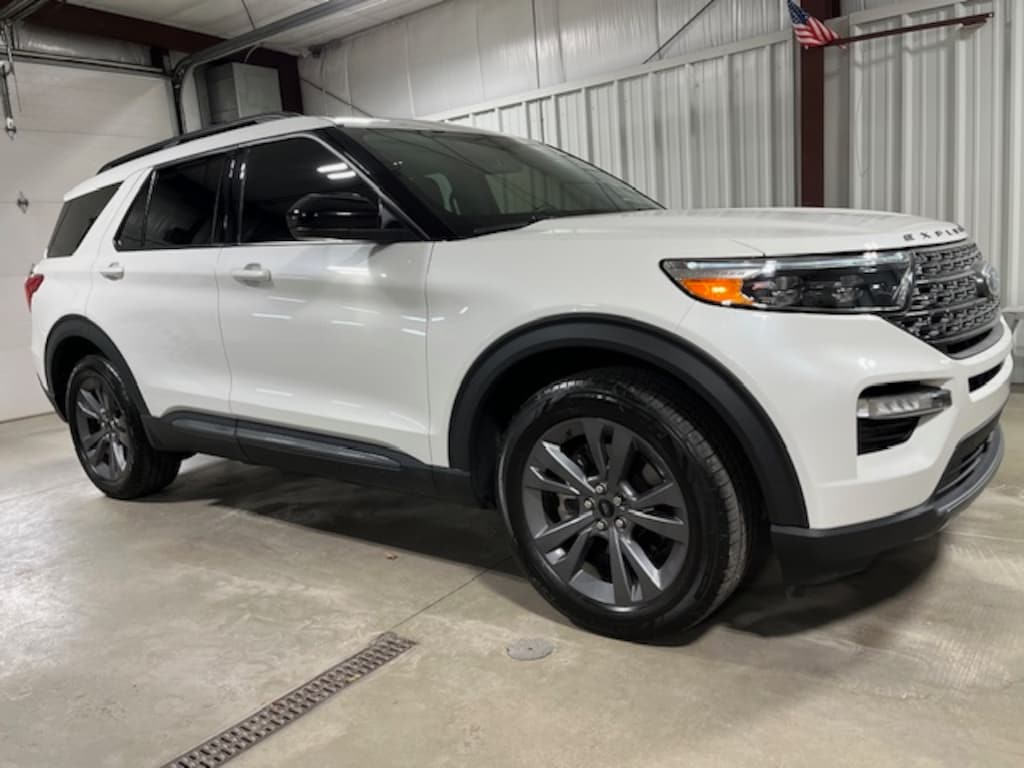 Used 2023 Ford Explorer XLT 4WD WAGON