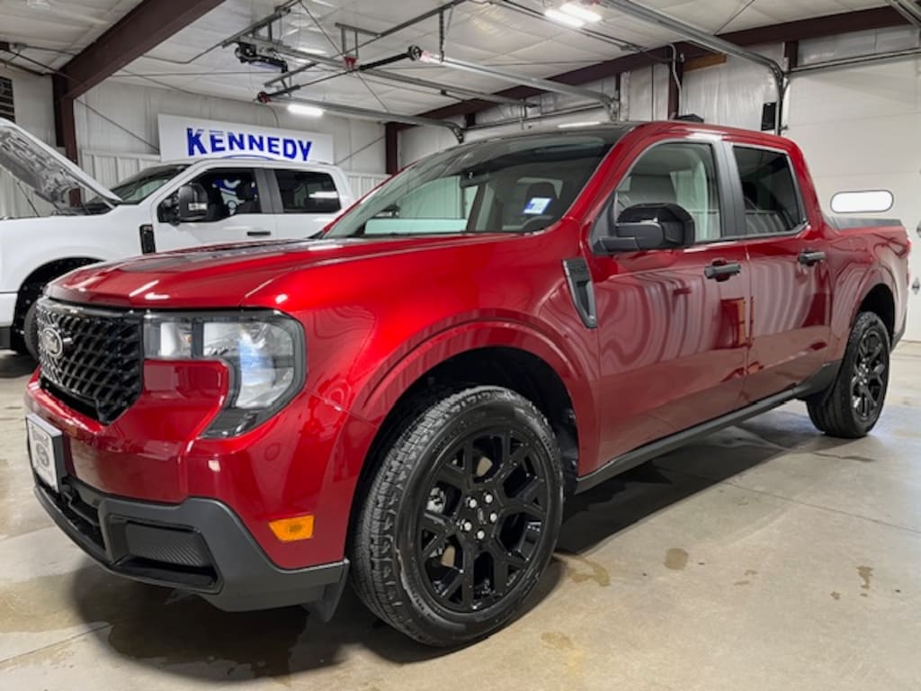 New 2025 Ford Maverick XLT AWD PICKUP
