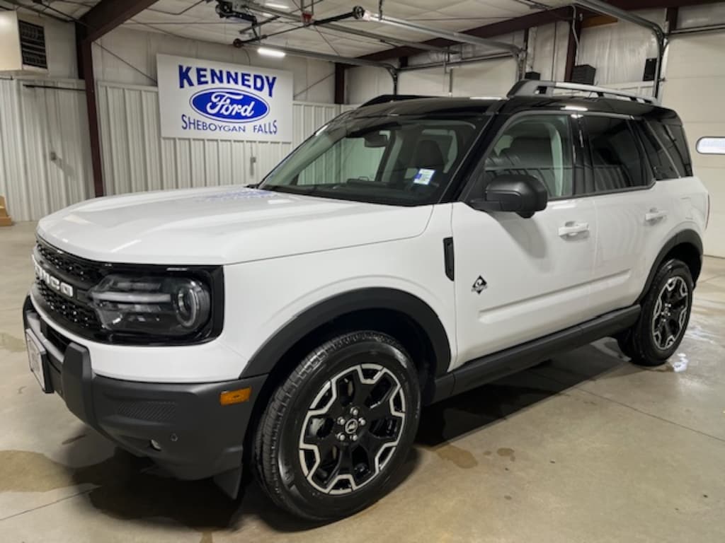 New 2025 Ford Bronco Sport Outer Banks 4x4 WAGON