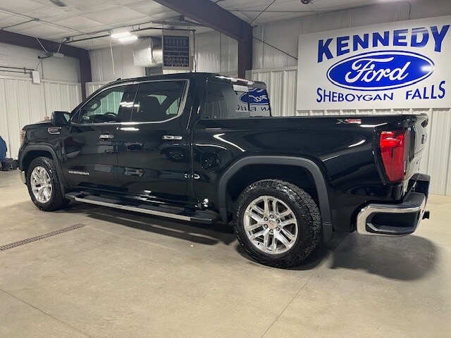 Used 2019 GMC Sierra 1500 SLT with VIN 3GTU9DELXKG288903 for sale in Sheboygan Falls, WI