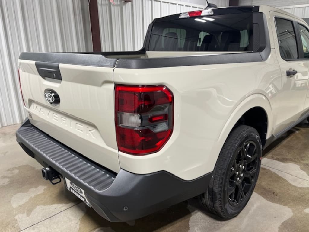 New 2025 Ford Maverick XLT AWD PICKUP
