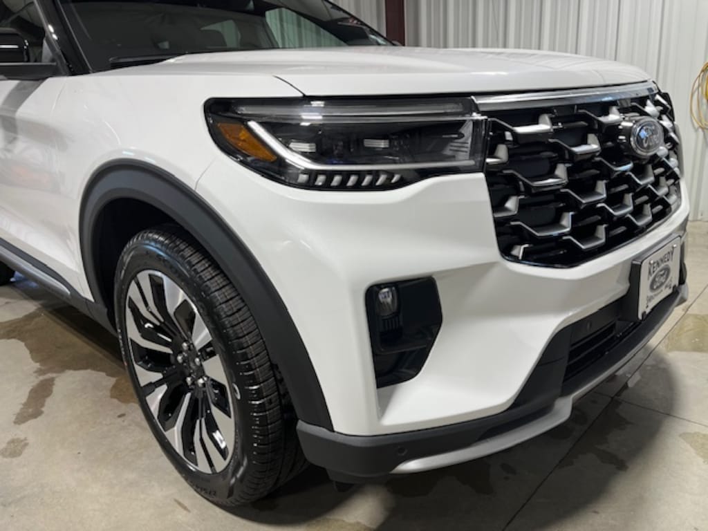 New 2026 Ford Explorer Platinum 4WD WAGON
