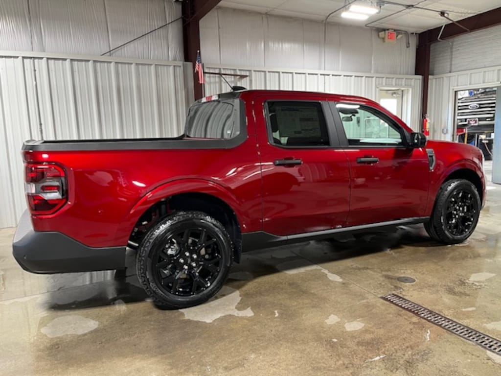 New 2025 Ford Maverick XLT AWD PICKUP