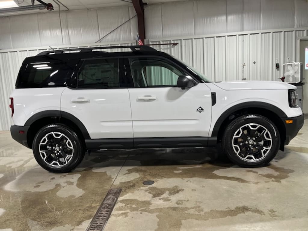 New 2025 Ford Bronco Sport Outer Banks 4x4 WAGON