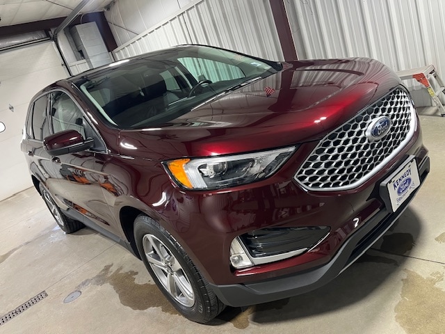Used 2023 Ford Edge SEL with VIN 2FMPK4J93PBA33463 for sale in Sheboygan Falls, WI