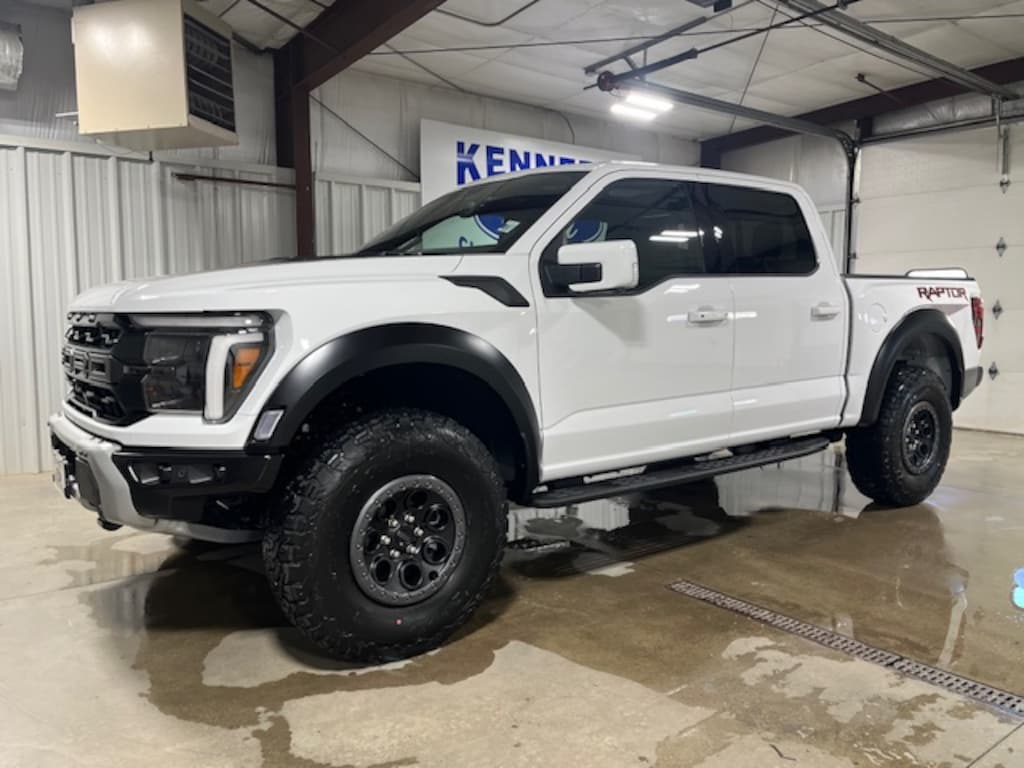 New 2025 Ford F-150 Raptor 4x4 Supercrew PICKUP