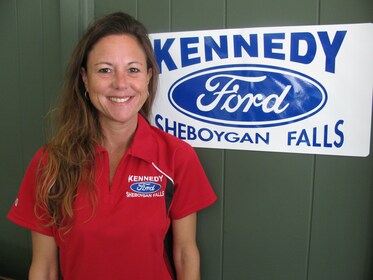 Staff member Lori Kennedy from ID_270c685816c3