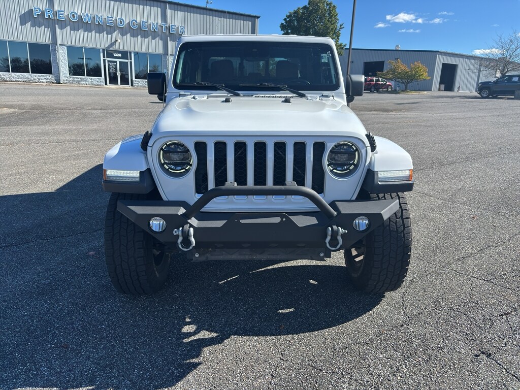 2020 Jeep Gladiator Overland photo 2
