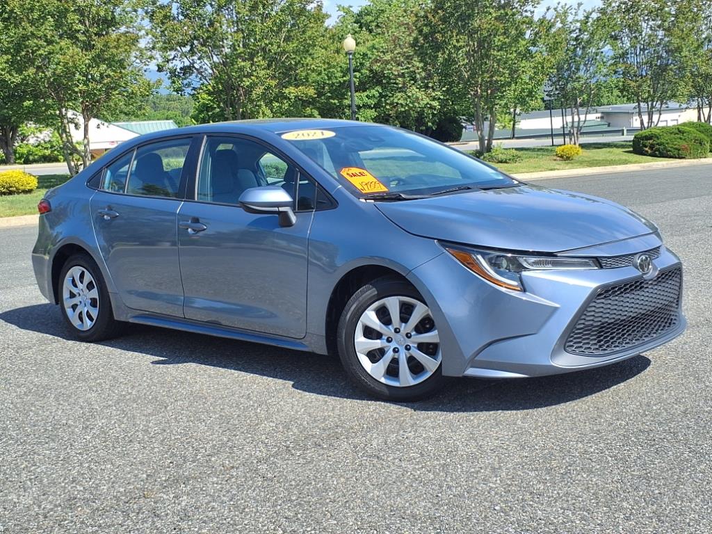 Used 2021 Toyota Corolla LE with VIN 5YFEPMAE6MP213954 for sale in Bedford, VA