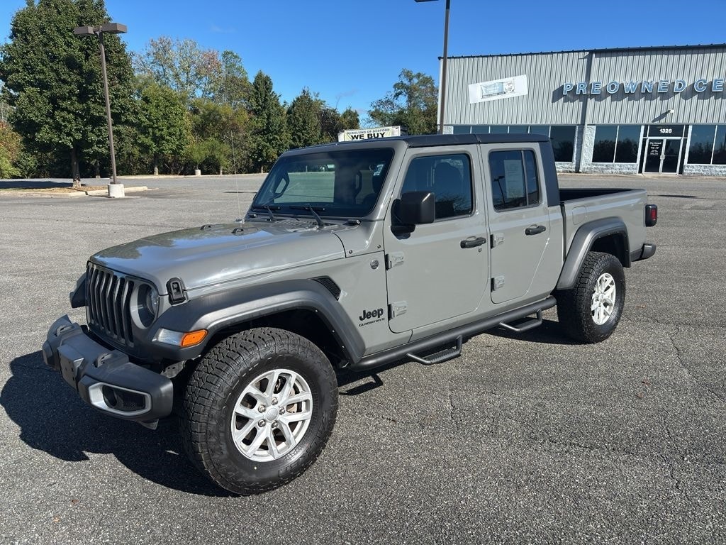 Used 2023 Jeep Gladiator Sport 4x4 Sport S  Crew Cab 5.0 ft. SB