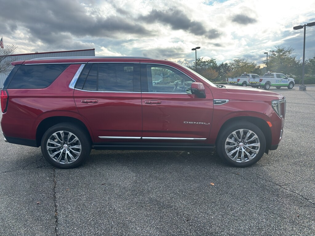 2021 Gmc Yukon Denali photo 4