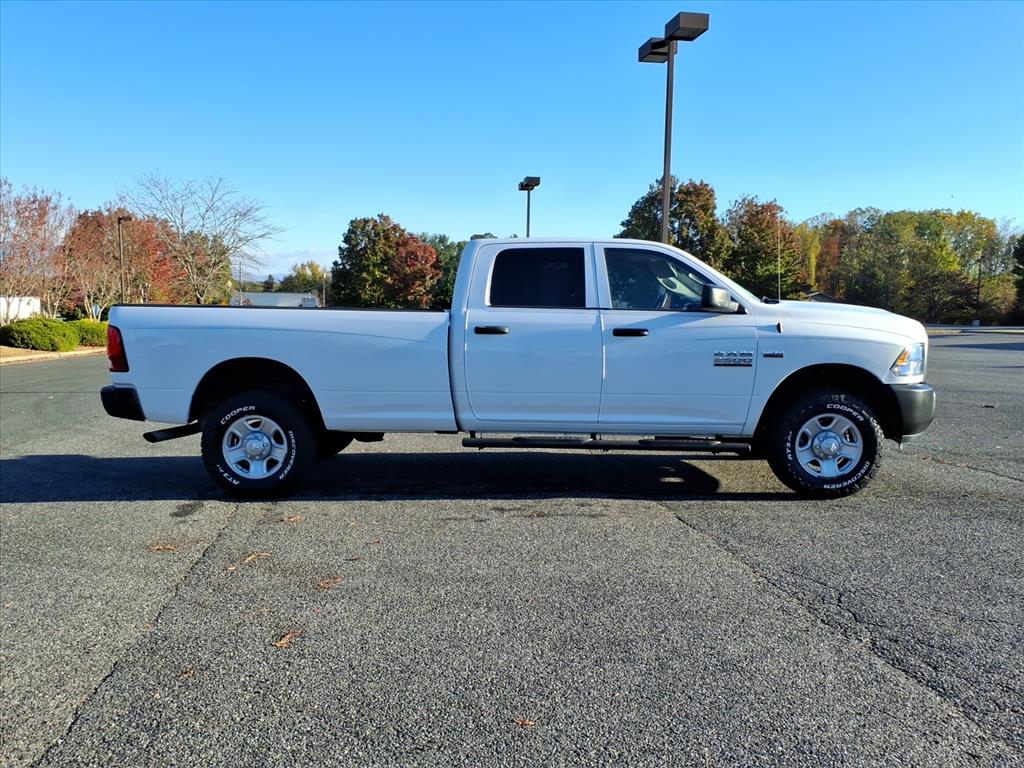 2018 Ram 2500 Tradesman photo 3