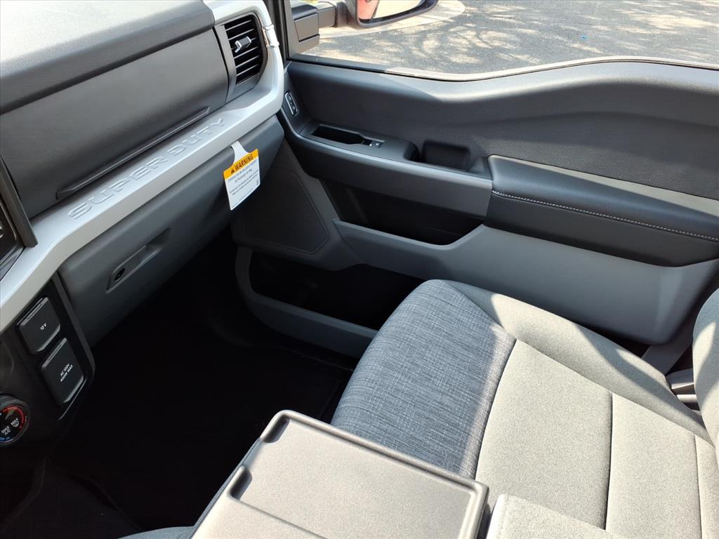 2026 Ford F-250 Super Duty XLT - Photo 17