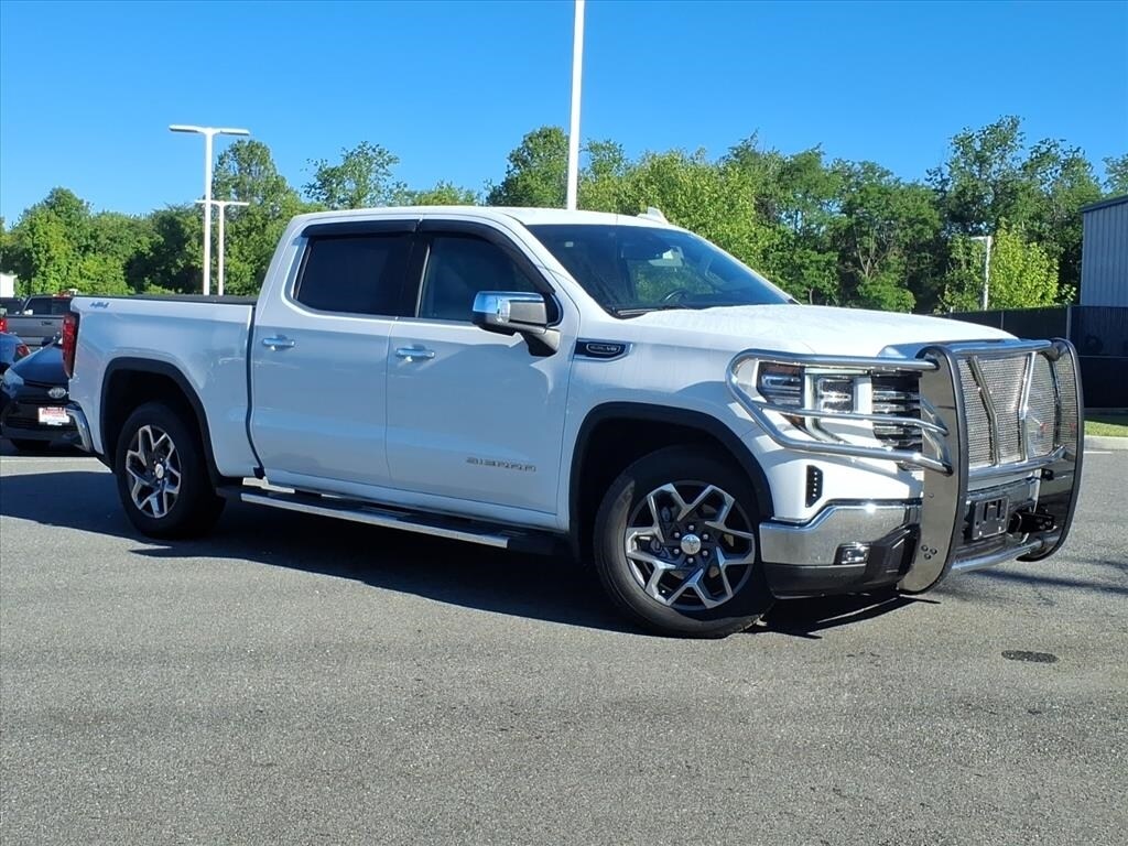 Used 2022 GMC Sierra 1500 SLT 4x4 SLT Crew Cab 5.8 ft. SB