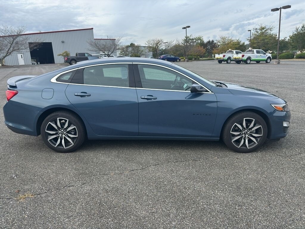 2024 Chevrolet Malibu RS photo 4