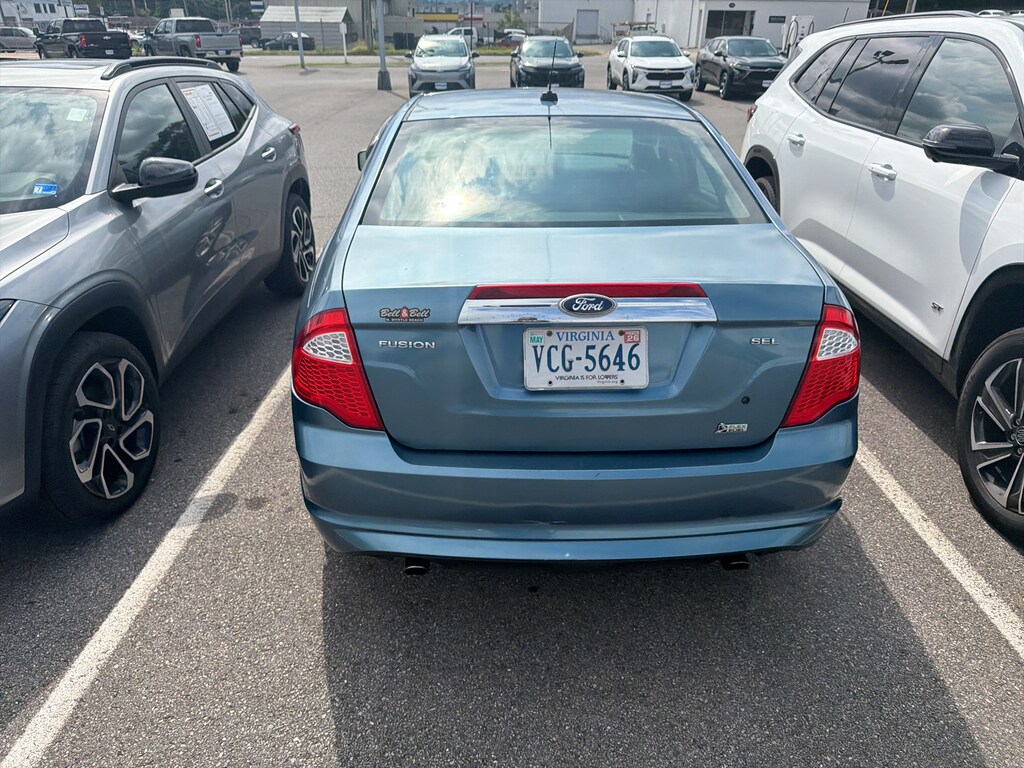 Used 2010 Ford Fusion SEL Sedan