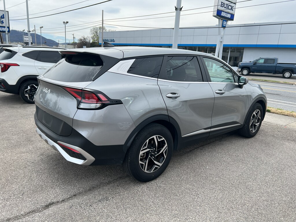Used 2025 Kia Sportage LX Sport Utility