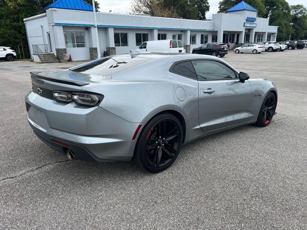 2023 Chevrolet Camaro 1LT photo 3