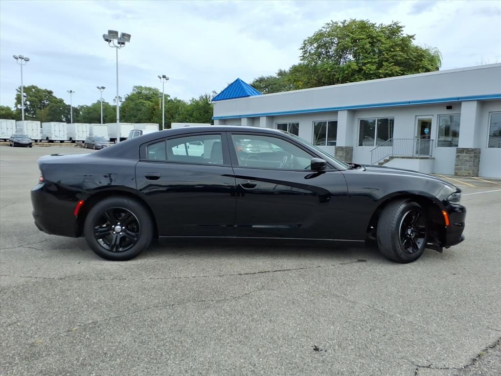 2020 Dodge Charger SXT photo 3