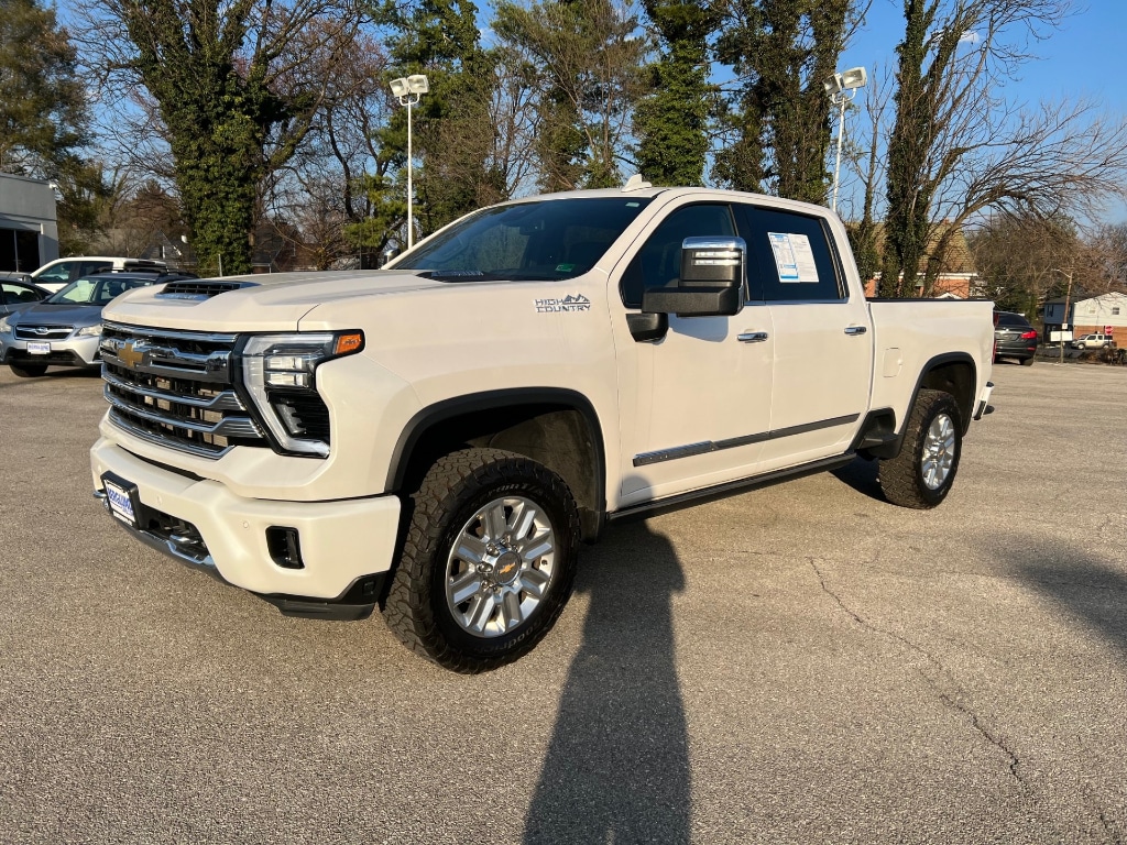 Used 2025 Chevrolet Silverado High Country Crew Cab