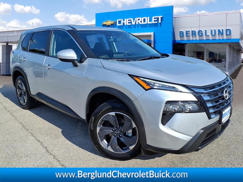 Used 2025 Nissan Rogue SV Sport Utility