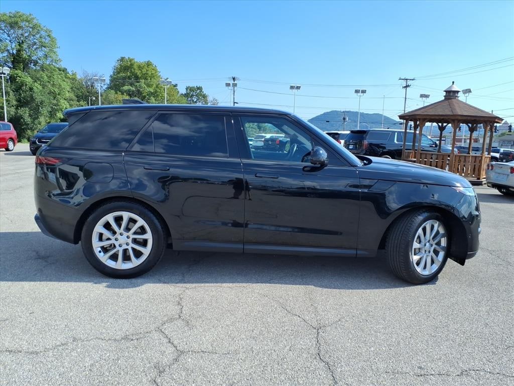Used 2025 Land Rover Range Rover Sport SE Sport Utility