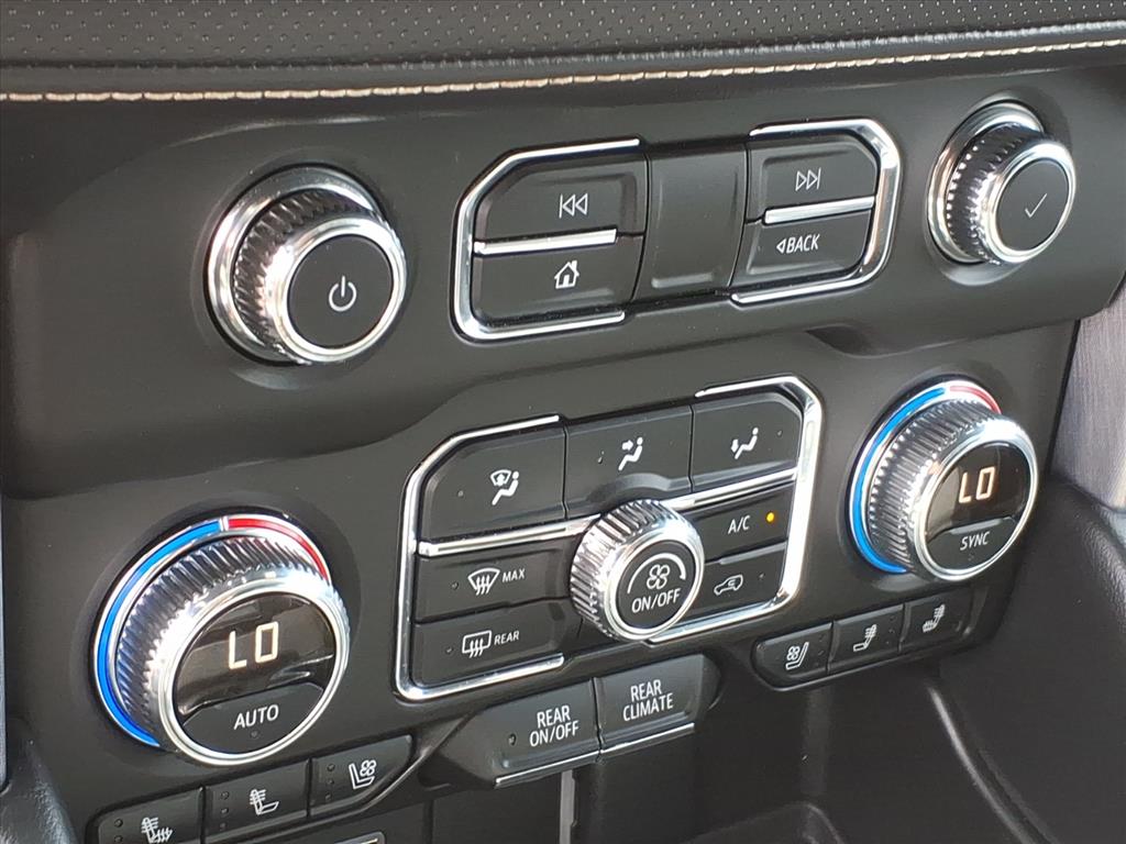 2022 GMC Yukon SLT - Photo 32
