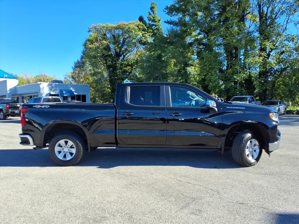 Used 2023 Chevrolet Silverado LT Crew Cab