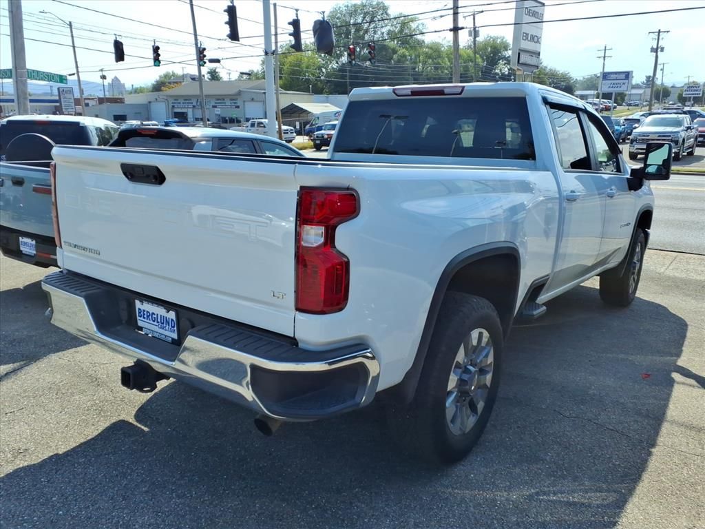 2024 Chevrolet Silverado 2500HD LT photo 4