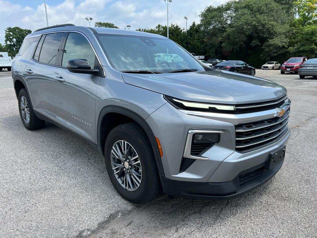 Used 2026 Chevrolet Traverse LT Wagon