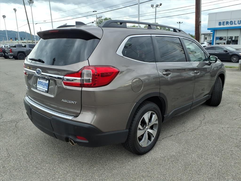 Used 2022 Subaru Ascent Premium Wagon