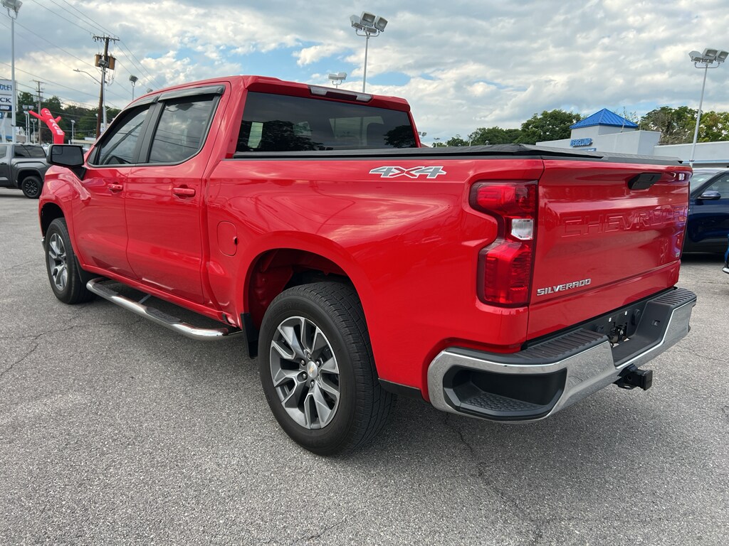 Used 2021 Chevrolet Silverado LT Crew Cab