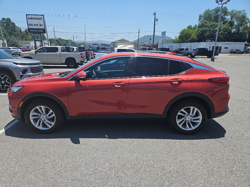 Used 2024 Buick Envista Preferred Sport Utility