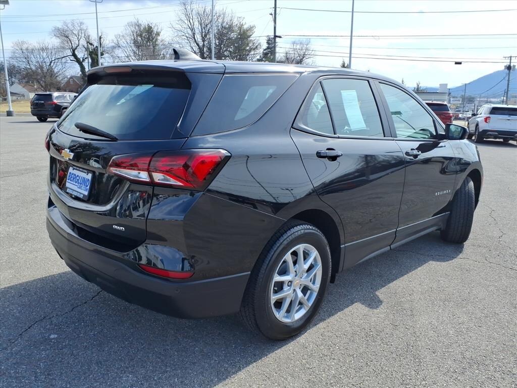 Used 2023 Chevrolet Equinox LS Sport Utility